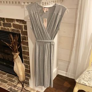 Very comfortable philosophy Dress up or down midi.